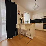 Malta & Basen ,kort Tenisowy W Cenie Apartment Posen