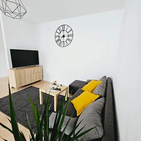 Διαμέρισμα Malta & Basen ,kort Tenisowy W Cenie Πόζναν