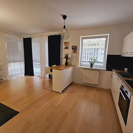 Malta & Basen ,kort Tenisowy W Cenie Posen